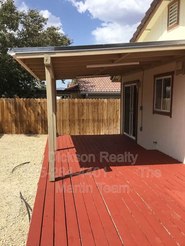 Reno House: 6950 Forsythia Way