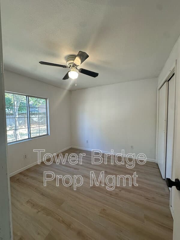 Sacramento Condo: 1313 Lochbrae Rd