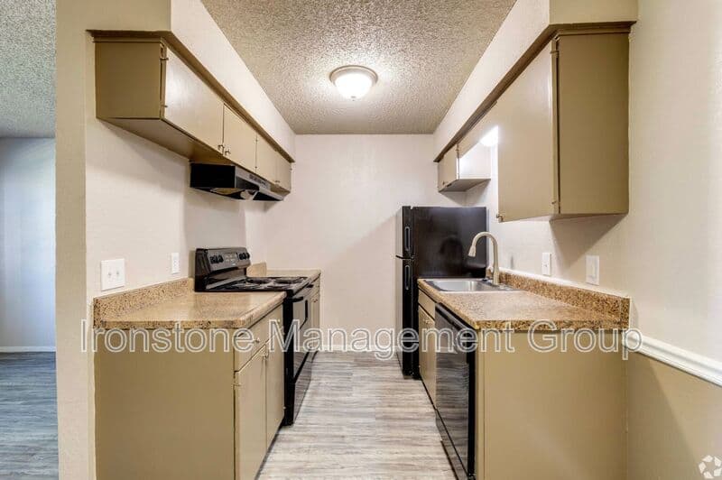 Tulsa House: 5307 E 47th Pl