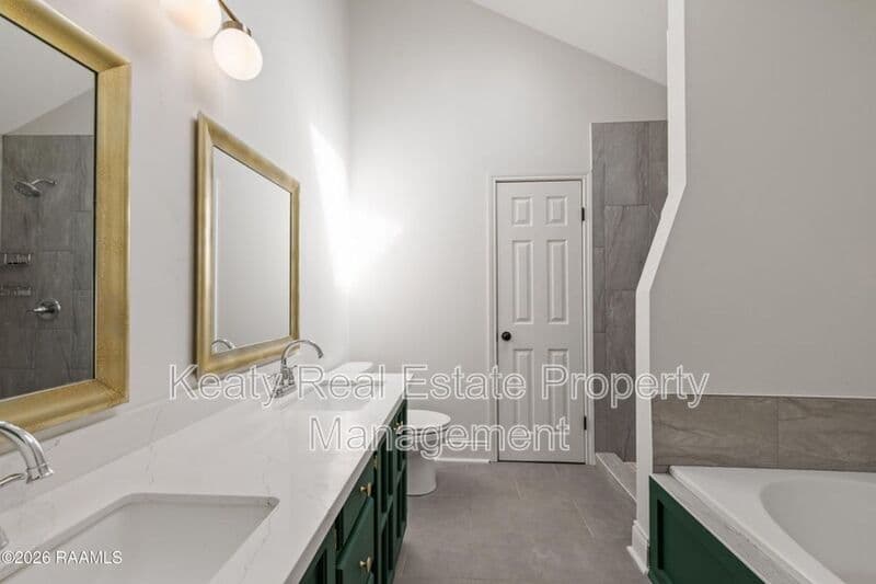 Youngsville House: 313 Wallingsford Cir