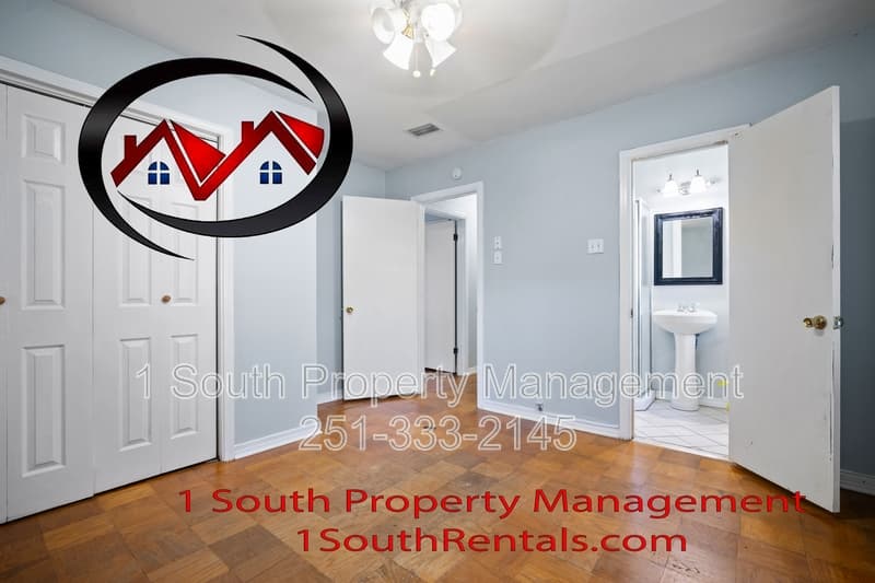 Mobile House: 5520 Vienna Avenue