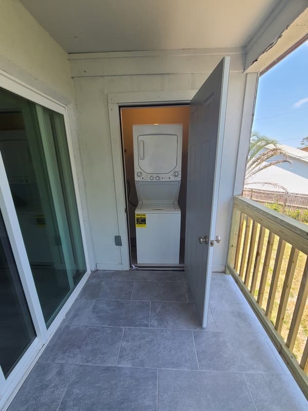 Pinellas Park Condo: 7196 68th Court North - B