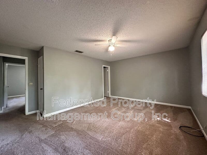 JACKSONVILLE House: 4443 WINDERGATE DR