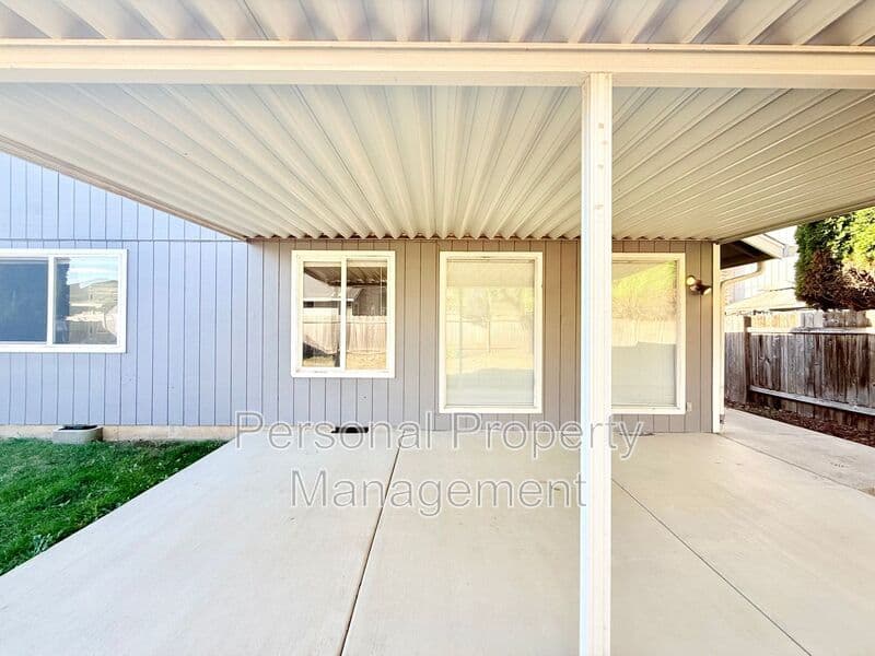 Vancouver House: 15814 SE 15th St.