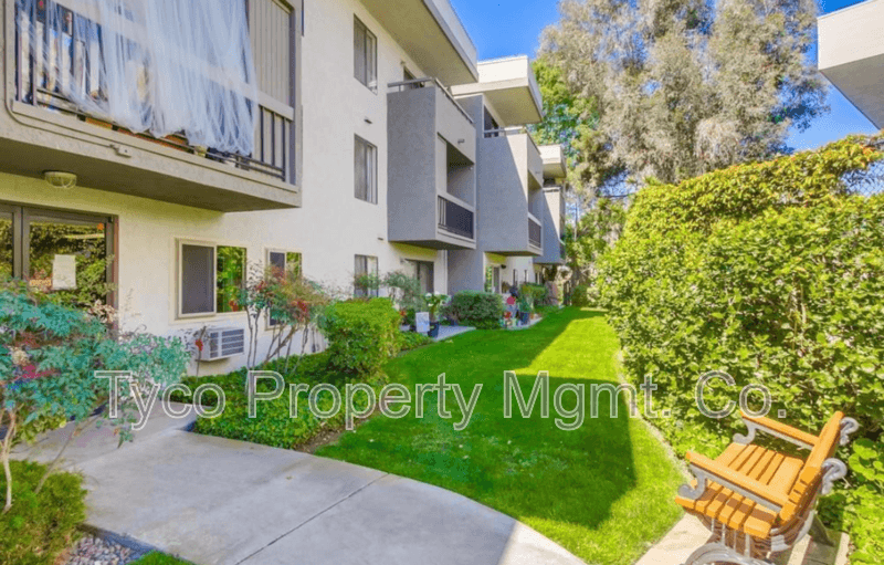 San Diego House: 6650 Amherst Street