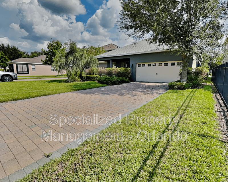 Winter Garden Townhome: 15543 Waterleigh Cove Dr