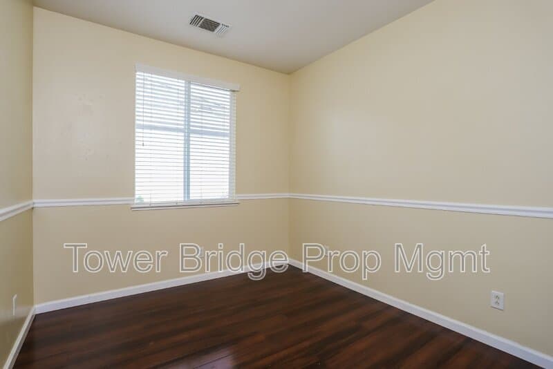 Rancho Cordova House: 11825 Everdell Way
