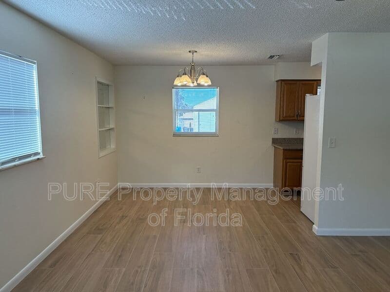 Ocala House: 6807 NW 62nd Place