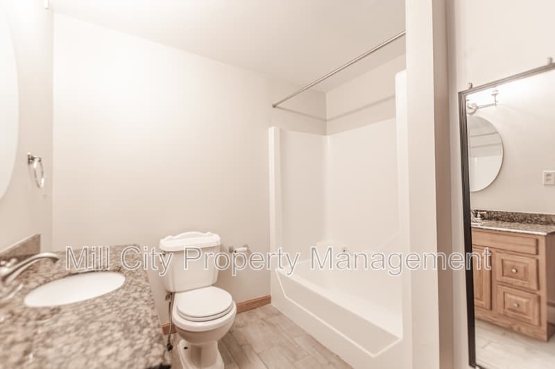 Manchester Condo: 324 Laurel Street - 1
