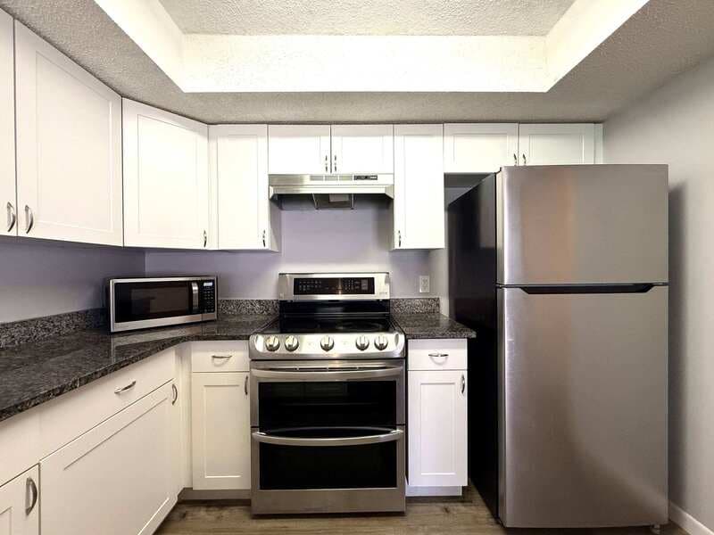 Brandon Condo: 3202 Bloomingdale Villas Court -3202