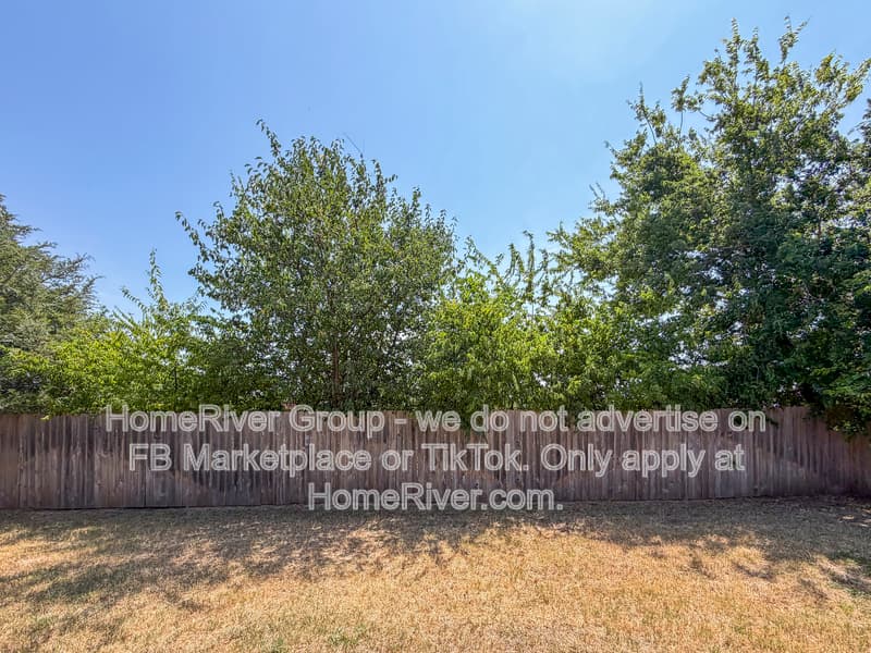 Sherman House: 3017 N Hickory St