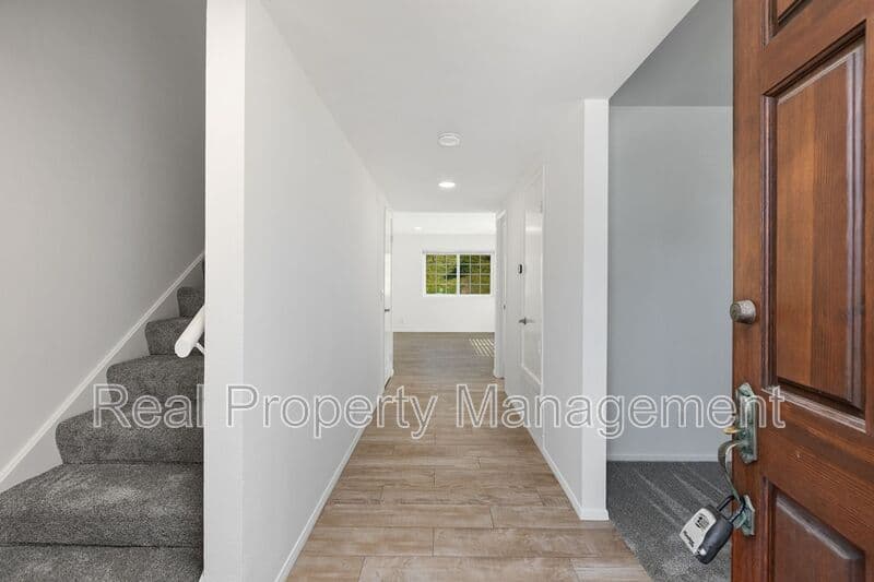 Carlsbad House: 3250 Westwood Drive