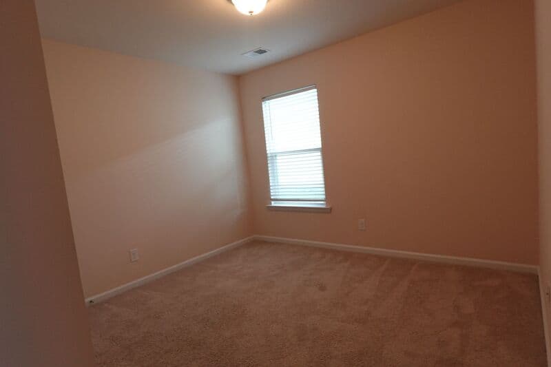 Pooler House: 44 Hawkhorn Ct