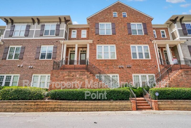 Decatur House: 3026 Eltham Pl