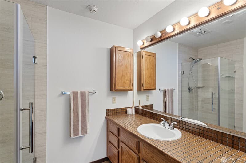 Bellevue Townhome: 12840 SE 40th Ct