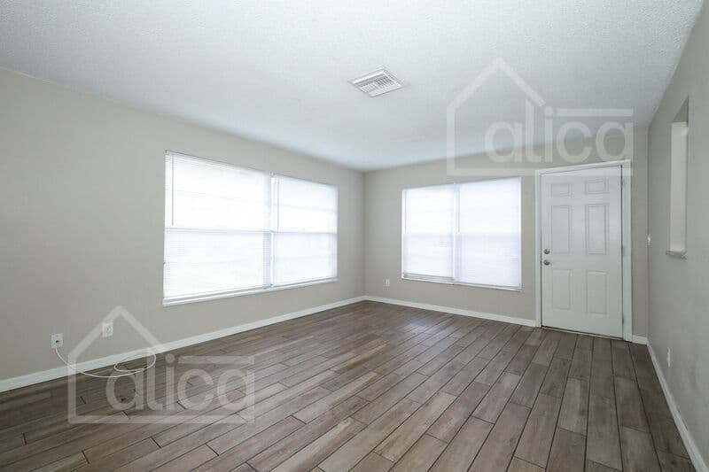 Orlando House: 4746 Cepeda St
