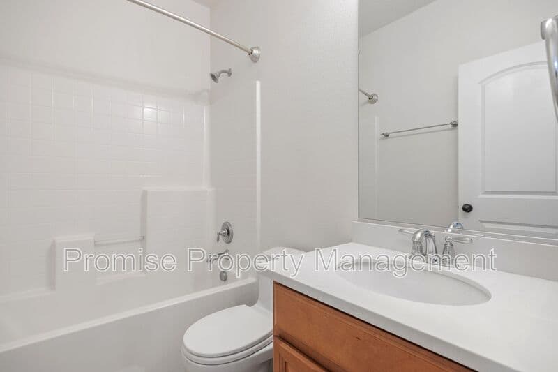 Oceanside House: 5514 Lipizzaner Circle