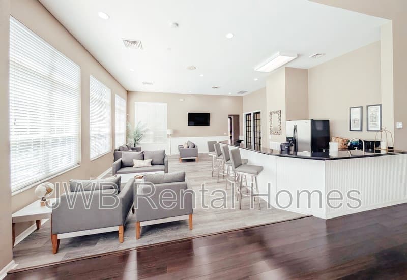 Jacksonville Condo: 13700 Richmond Park Dr N #1206
