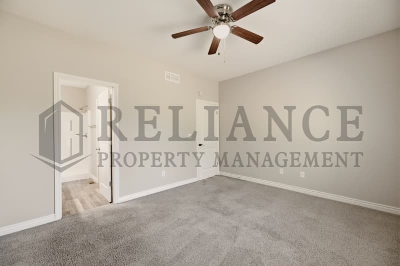 Kechi Condo: 2204 E Quivira St