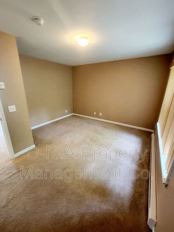 Tobyhanna House: 9421 Juniper Dr (J007)