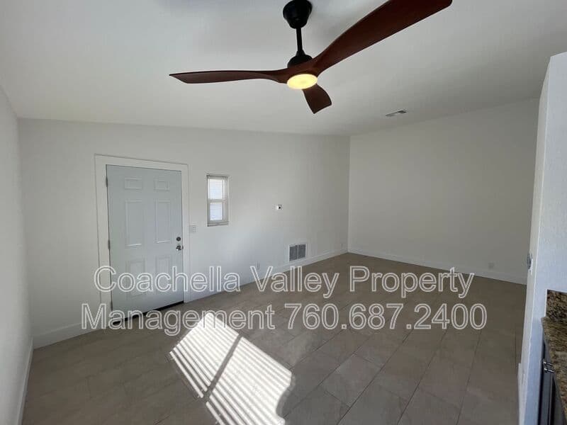 Cathedral City House: 32610 Pueblo Trl