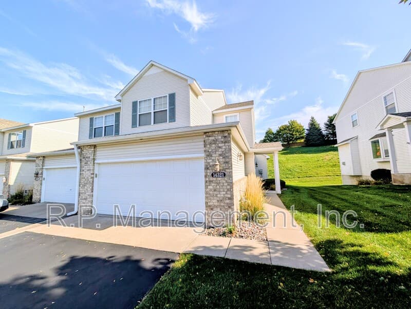 Prior Lake Townhome: 14321 Brookmere Blvd NW