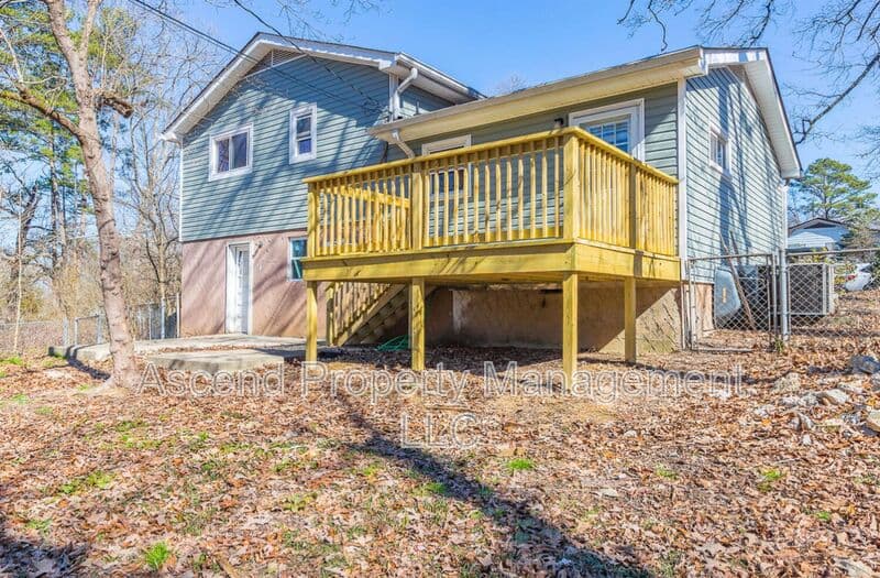 Ooltewah House: 8514 Maplewood Trail