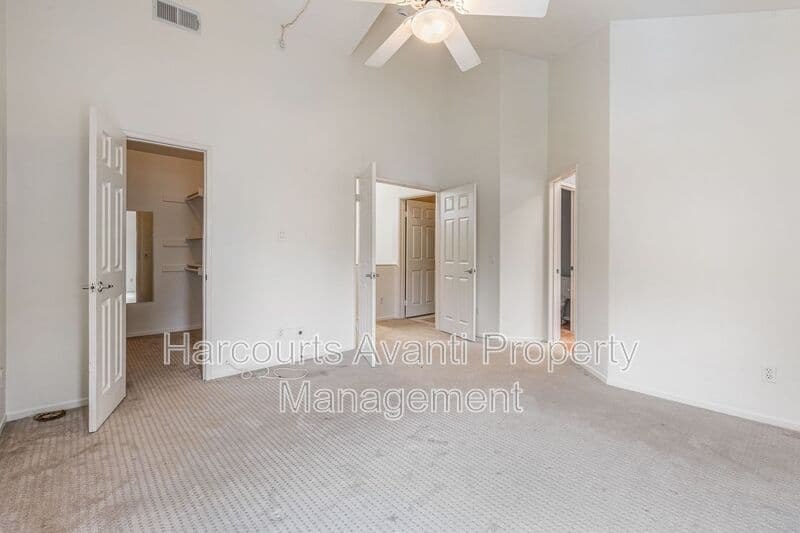 San Diego Condo: 12507 El Camino Real