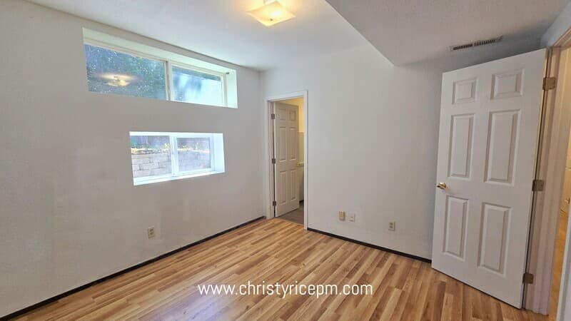 Bellevue House: 13709 SE 23rd St