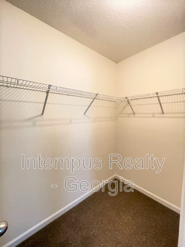 Snellville House: 4389 Persian Ct