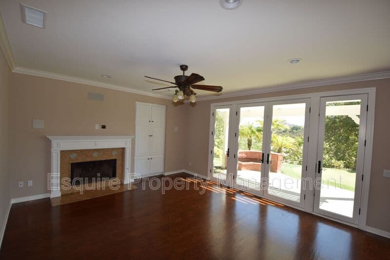 LAKE SHERWOOD House: 1674 BUSHGROVE CT