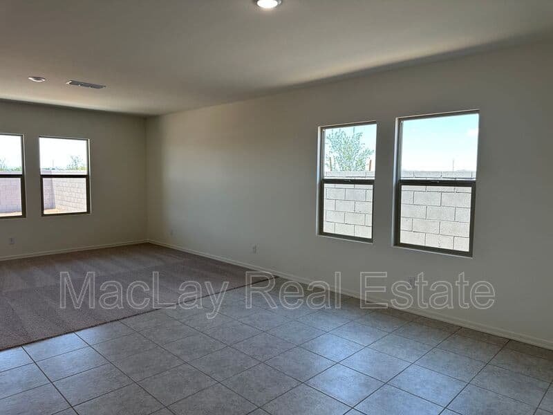 San Tan Valley House: 3897 E San Jose St