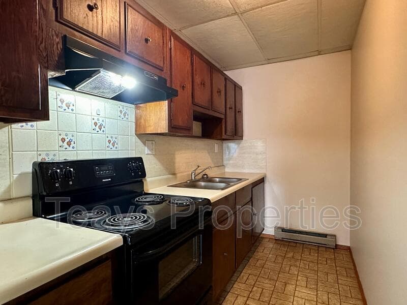 Hurricane Condo: 3103 Putnam Avenue