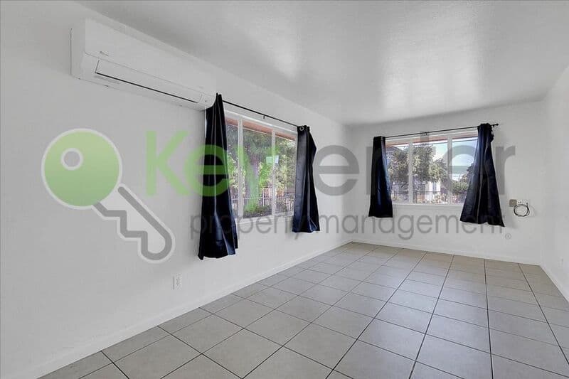 Sacramento House: 4806 Yosemite Avenue