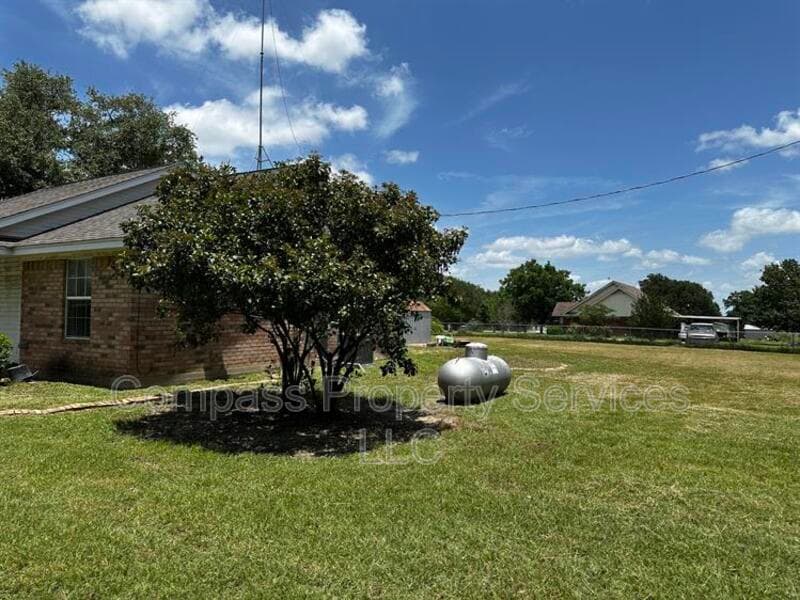 Lorena House: 289 Nally St