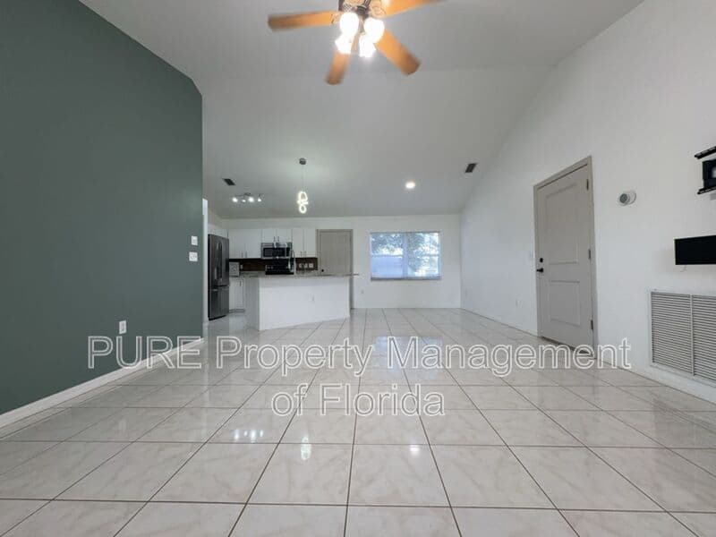 Ocala House: 645 NW 65th St