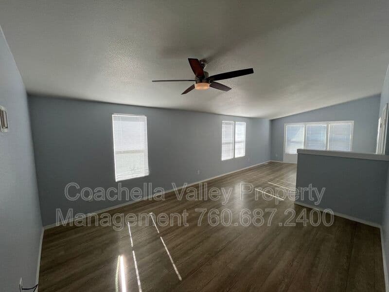 Desert Hot Springs House: 15300 Palm Dr