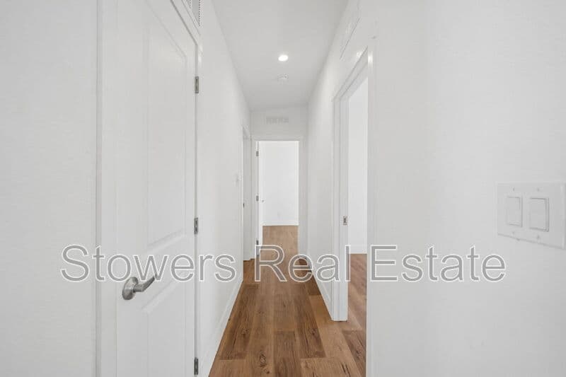 Danville House: 273 Cameo Dr