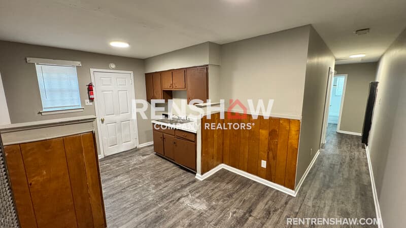Memphis House: 1072 S Willett St