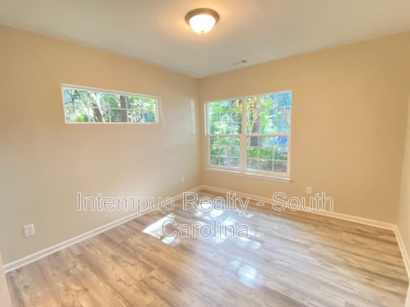 Bluffton Condo: 897 Fording Island Rd