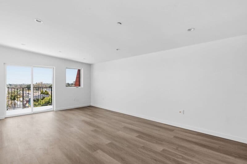 San Diego Apartment: 6638-6644 Valjean Court