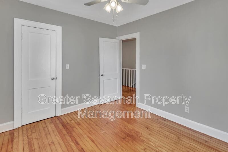 Savannah House: 916 East 35th Street