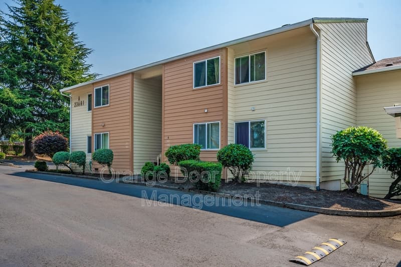 Kent Condo: 23601 112th Avenue SoutheastA102