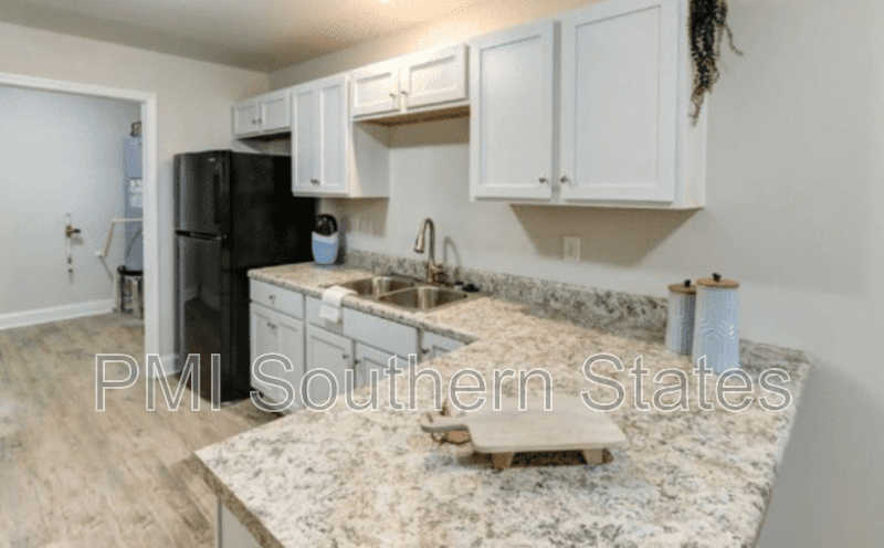 Easley Condo: 200 Walnut Hill Dr