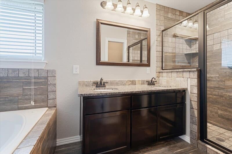 Pea Ridge House: 205 Ross Salvage Road
