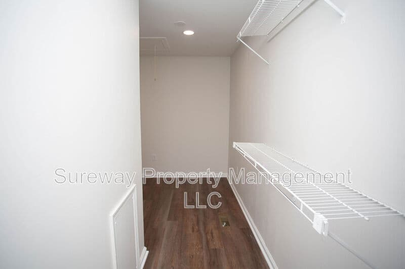 Marlton Condo: 175 Woodlake Dr