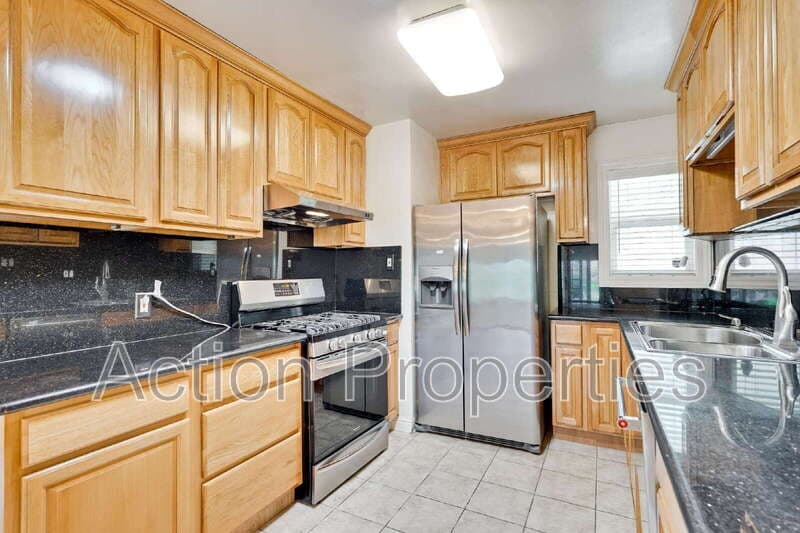 Sunnyvale House: 439 Glendale Avenue