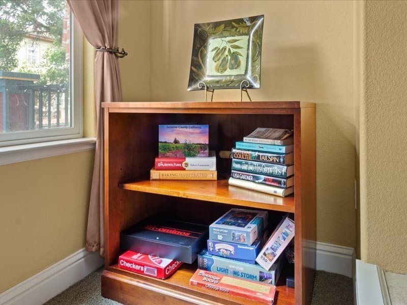Windsor Condo: 966 McClelland Drive