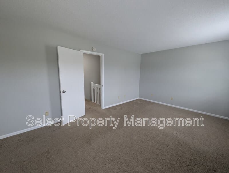 Fort Wayne House: 5404 Evard Rd