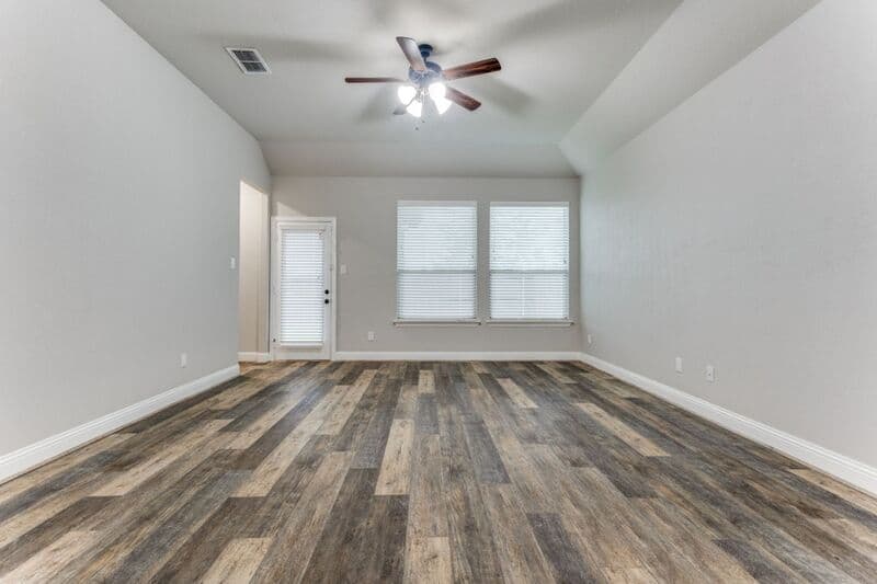 Wylie House: 506 Weston St